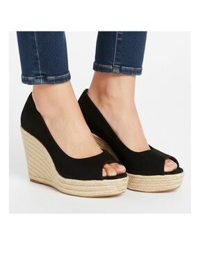 Vince Camuto Totsi Wedges Black Suede Size 7.5 Kentucky Derby